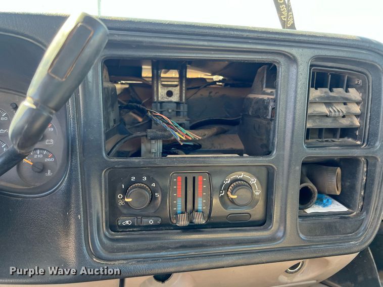 image for item DS2912 2007 Chevrolet Silverado 1500 pickup truck