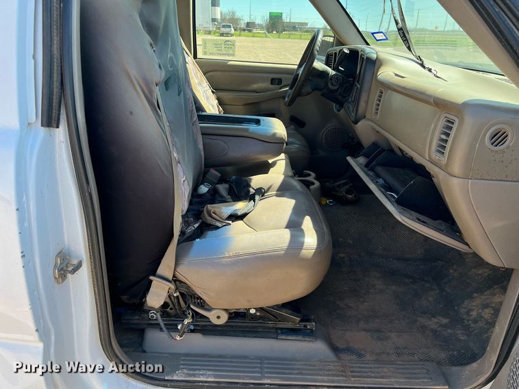 image for item DS2912 2007 Chevrolet Silverado 1500 pickup truck