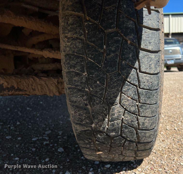 image for item DS2912 2007 Chevrolet Silverado 1500 pickup truck