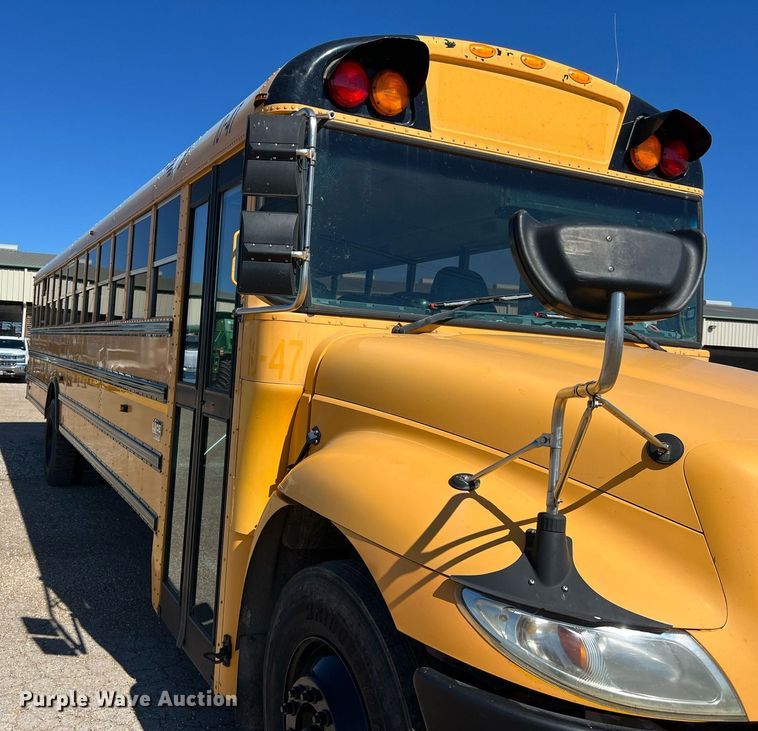 image for item DS2916 2012 International IC school bus