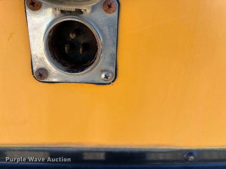 image for item DS2916 2012 International IC school bus