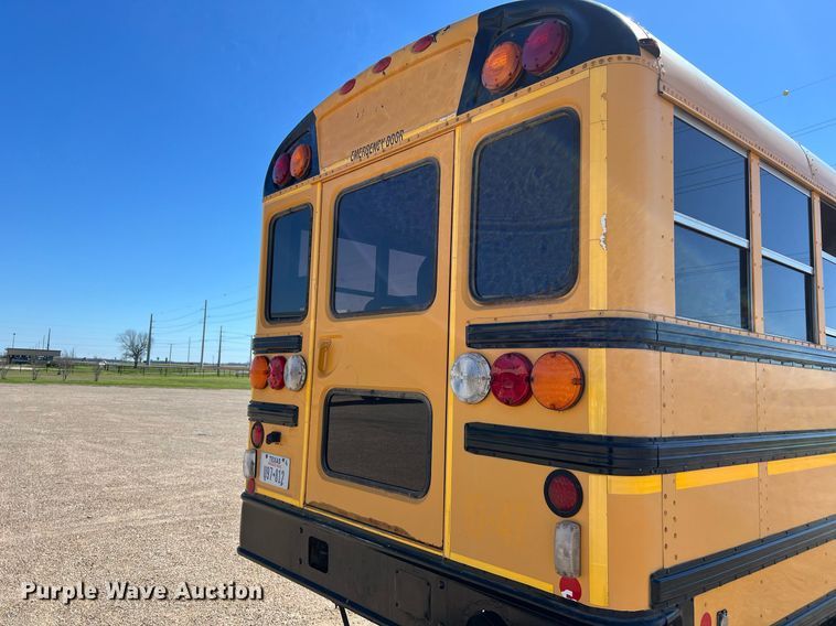 image for item DS2916 2012 International IC school bus