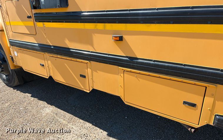 image for item DS2916 2012 International IC school bus