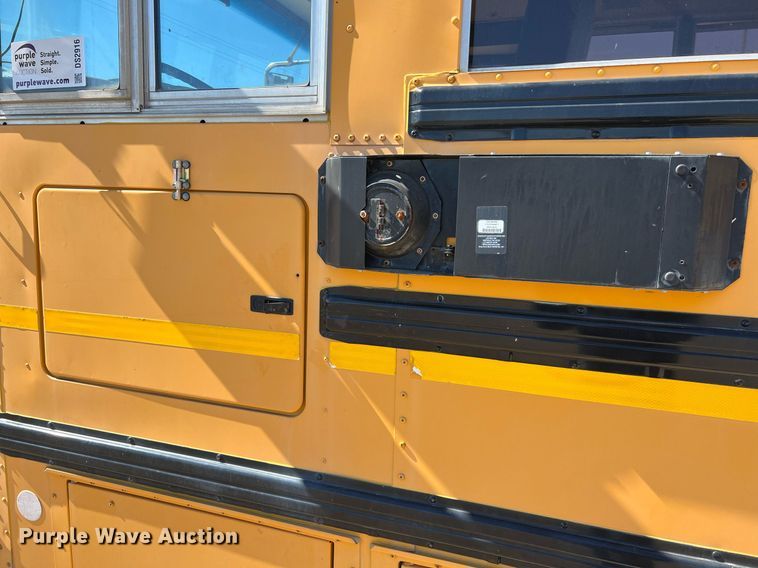 image for item DS2916 2012 International IC school bus