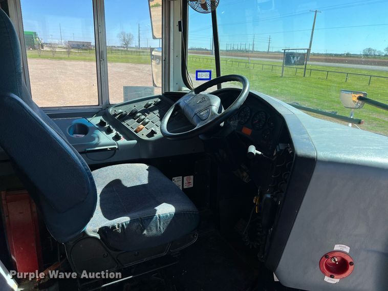 image for item DS2916 2012 International IC school bus