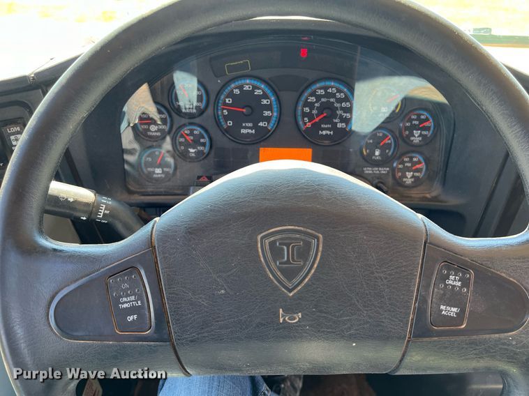 image for item DS2916 2012 International IC school bus