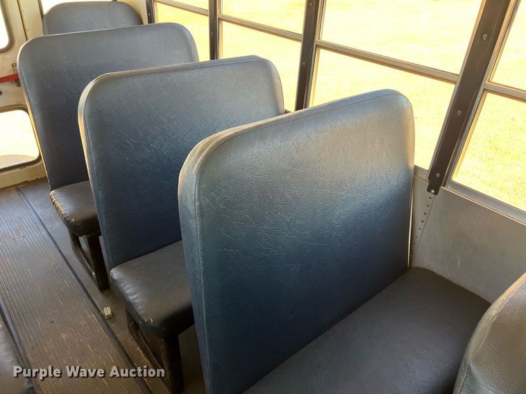 image for item DS2916 2012 International IC school bus