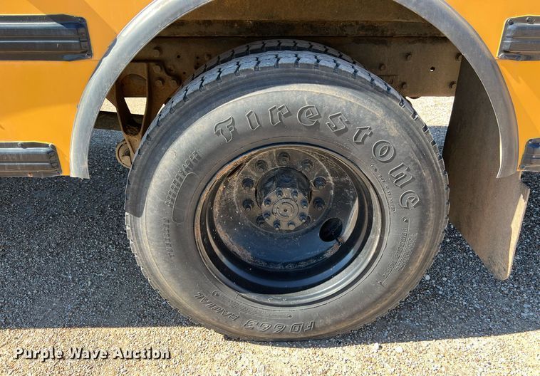 image for item DS2916 2012 International IC school bus