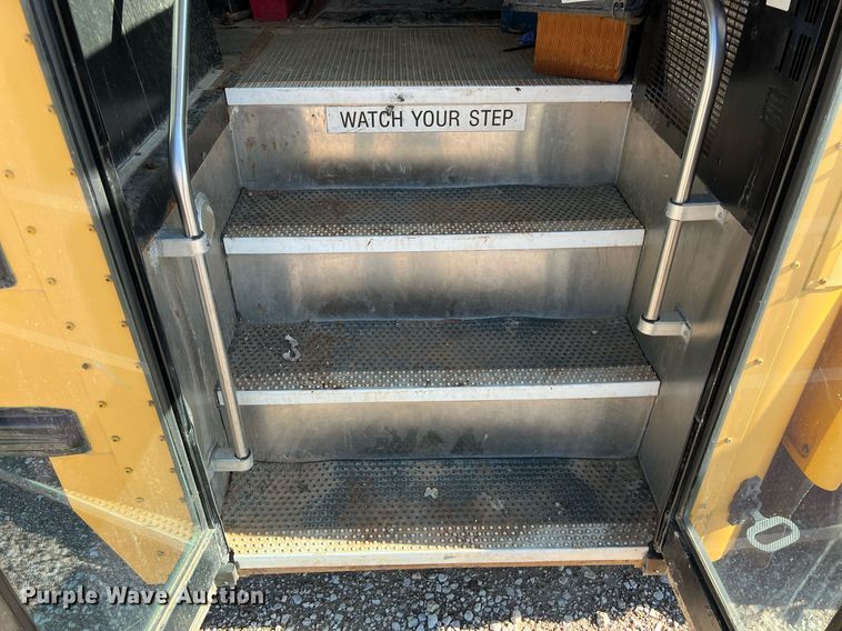 image for item DS2917 2012 International  CE school bus