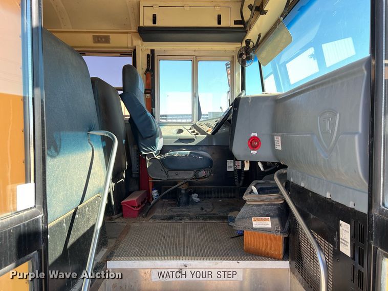 image for item DS2917 2012 International  CE school bus