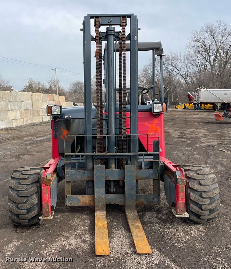 image for item DS5415 2012 Moffett M70 forklift