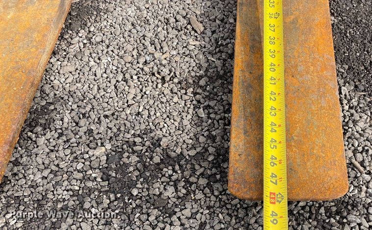 image for item DS5415 2012 Moffett M70 forklift