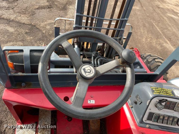 image for item DS5415 2012 Moffett M70 forklift