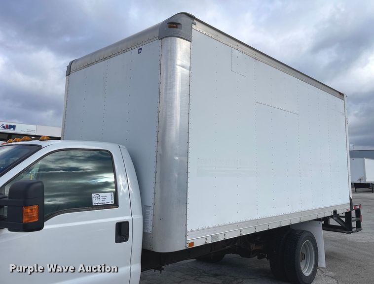 image for item DS5462 2011 Ford  F550 Super Duty XLT box truck