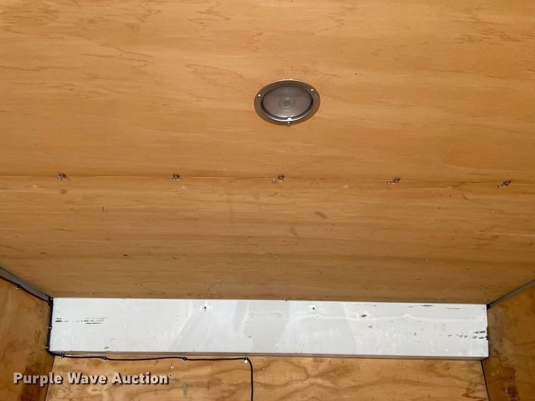 image for item DS5462 2011 Ford  F550 Super Duty XLT box truck