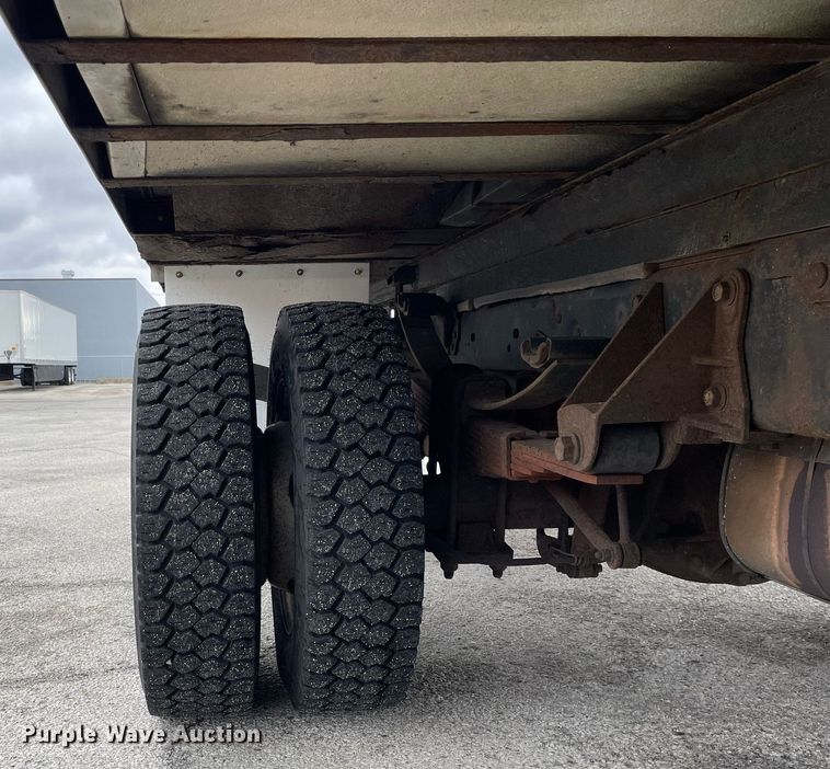 image for item DS5462 2011 Ford  F550 Super Duty XLT box truck