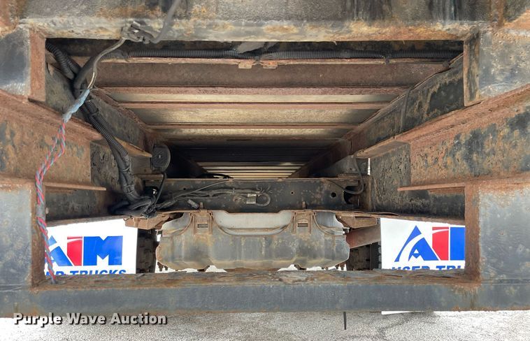 image for item DS5462 2011 Ford  F550 Super Duty XLT box truck