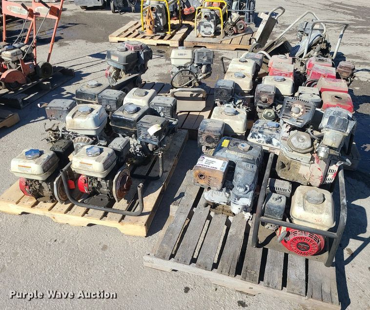 image for item DS7289 Approximately 20 Honda engines