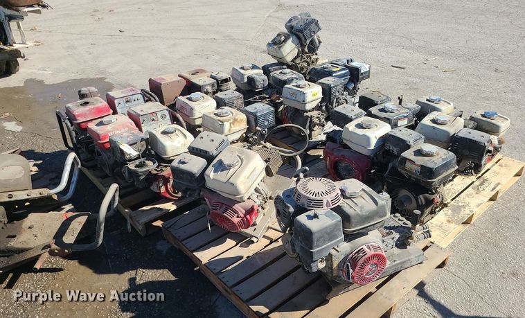 image for item DS7289 Approximately 20 Honda engines