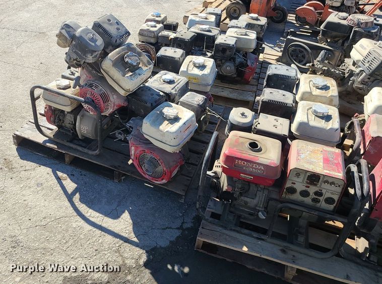 image for item DS7289 Approximately 20 Honda engines