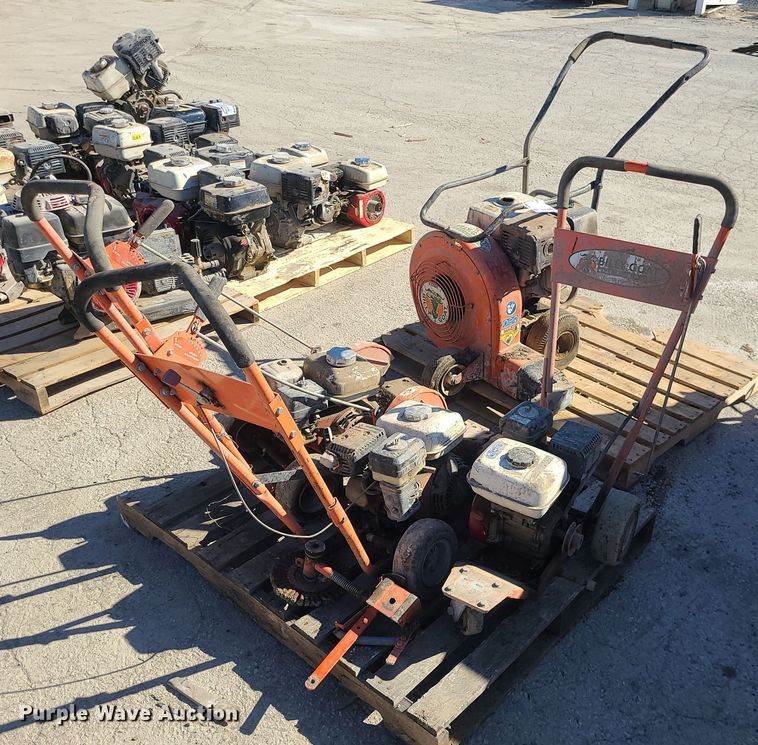 image for item DS7290  (3) Billy Goat Grazer Crack Chaser