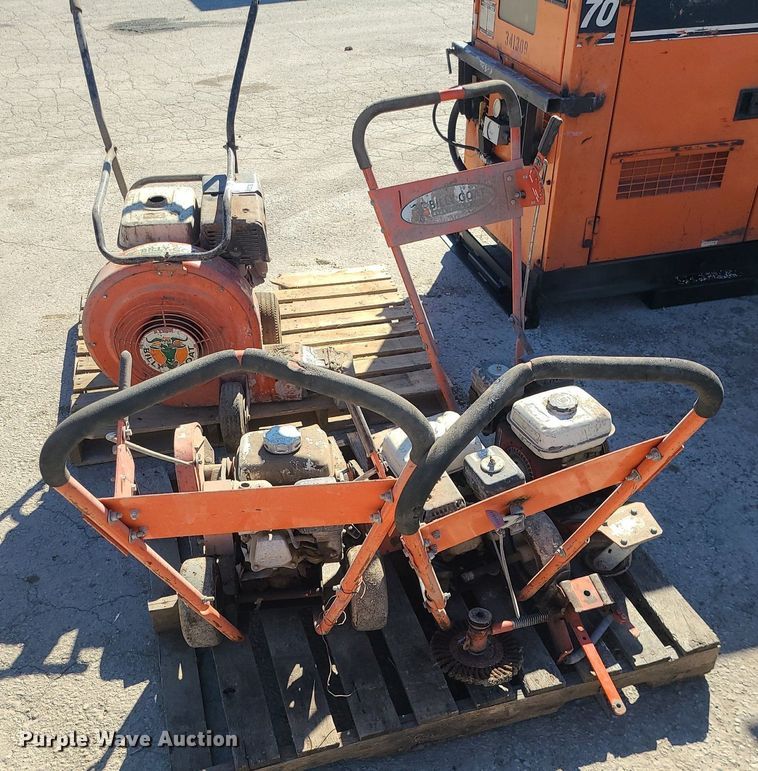 image for item DS7290  (3) Billy Goat Grazer Crack Chaser