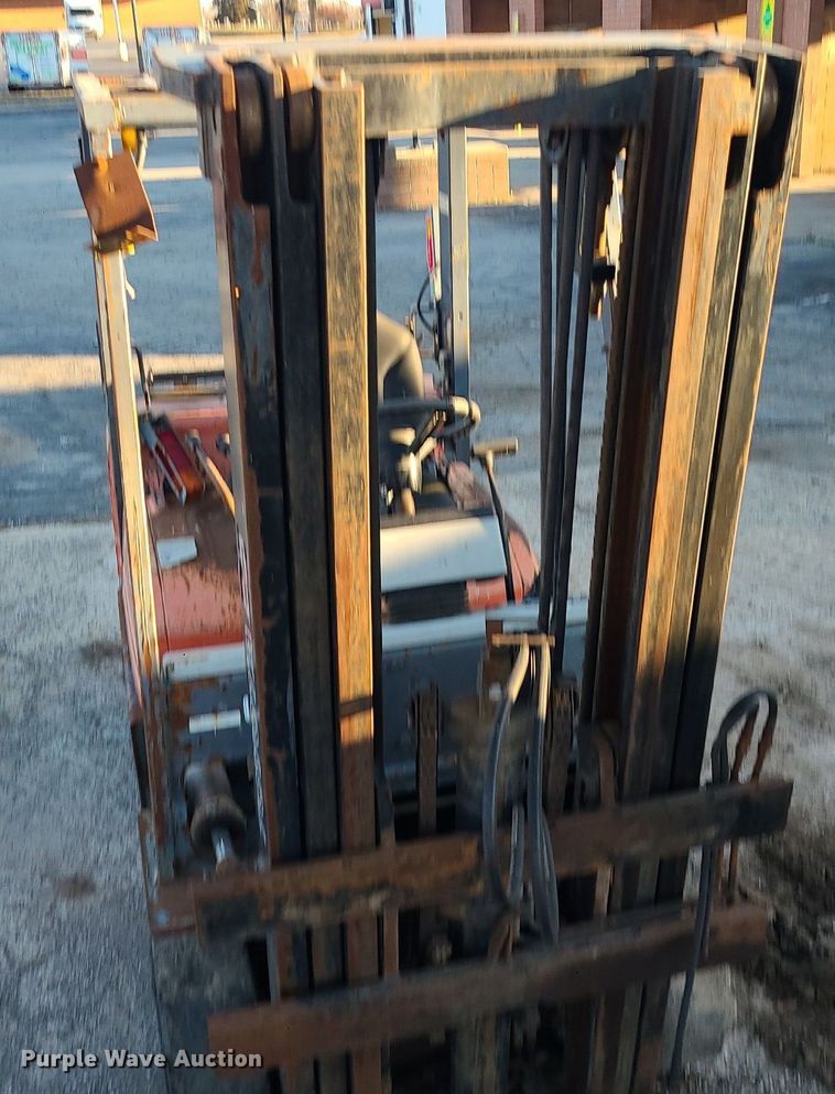 image for item DS7303 Toyota 5FGC25 forklift