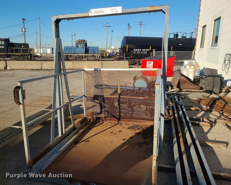 image for item DS7308 Pflow FM elevator