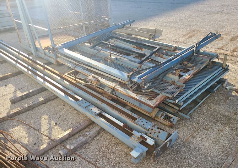 image for item DS7308 Pflow FM elevator