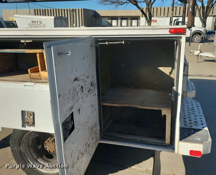 image for item DS7314 2012 Ford F550 Super Duty utility / service truck