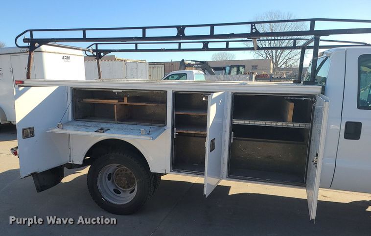 image for item DS7314 2012 Ford F550 Super Duty utility / service truck