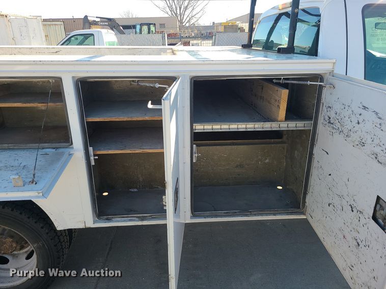 image for item DS7314 2012 Ford F550 Super Duty utility / service truck