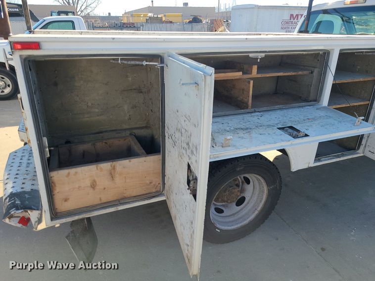 image for item DS7314 2012 Ford F550 Super Duty utility / service truck