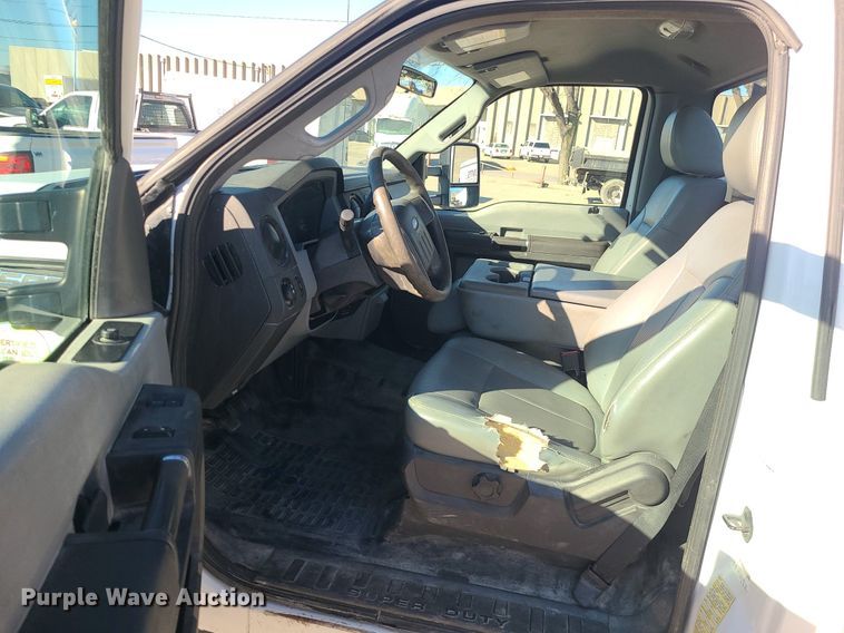 image for item DS7314 2012 Ford F550 Super Duty utility / service truck