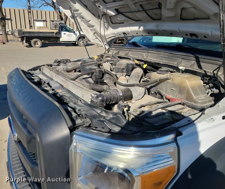 image for item DS7314 2012 Ford F550 Super Duty utility / service truck