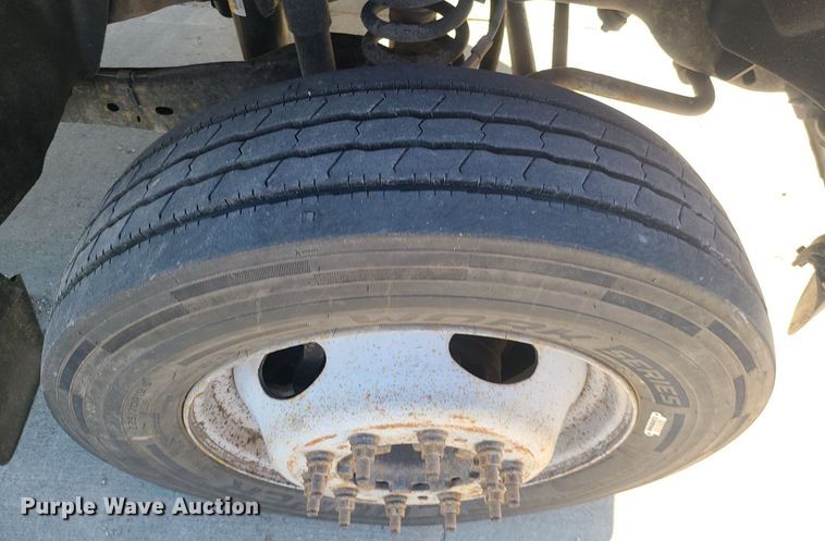 image for item DS7314 2012 Ford F550 Super Duty utility / service truck