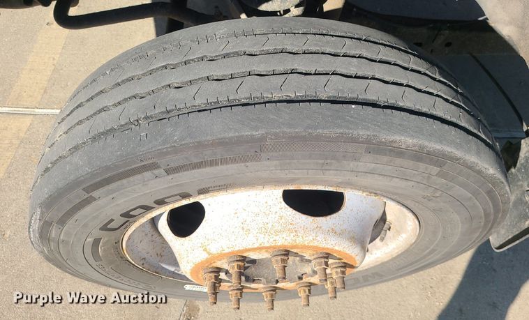 image for item DS7314 2012 Ford F550 Super Duty utility / service truck