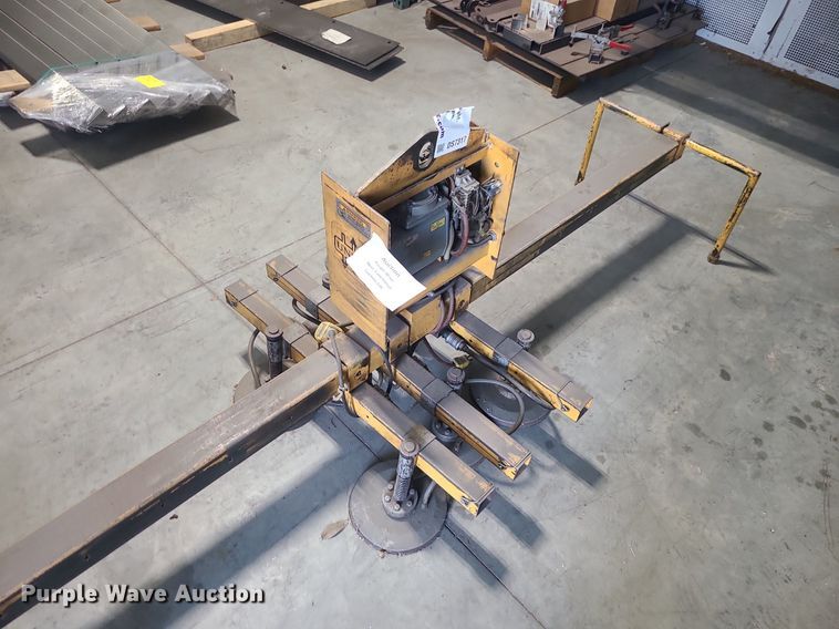 image for item DS7317 The Caldwell Group vacuum picker