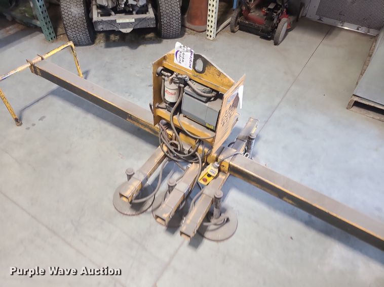 image for item DS7317 The Caldwell Group vacuum picker