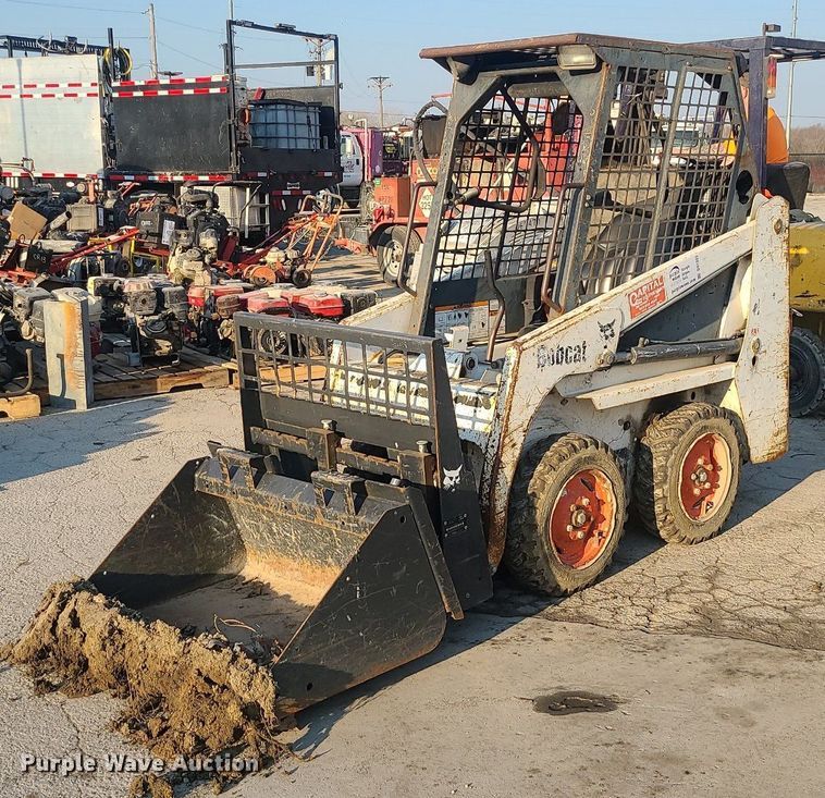 image for item DS7322 2004 Bobcat 463 skid steer loader