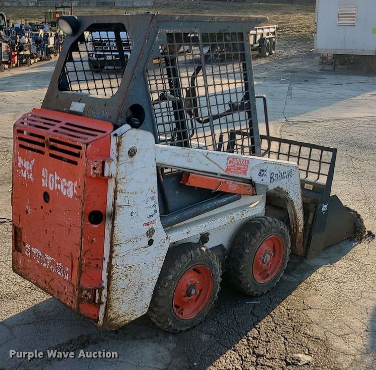 image for item DS7322 2004 Bobcat 463 skid steer loader