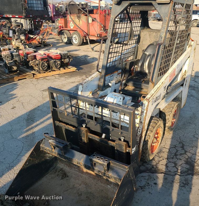 image for item DS7322 2004 Bobcat 463 skid steer loader