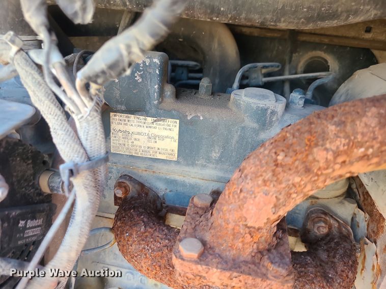 image for item DS7322 2004 Bobcat 463 skid steer loader