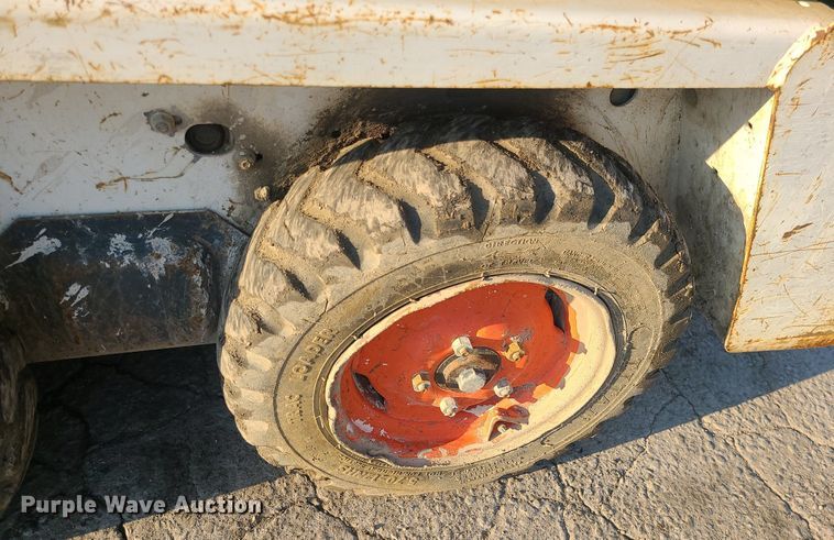 image for item DS7322 2004 Bobcat 463 skid steer loader