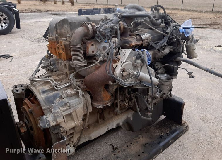 image for item DV9880 Paccar engine