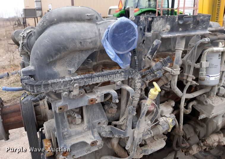 image for item DV9880 Paccar engine