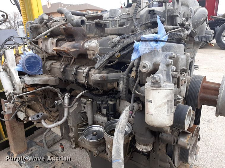 image for item DV9880 Paccar engine