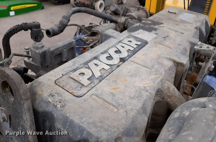 image for item DV9880 Paccar engine