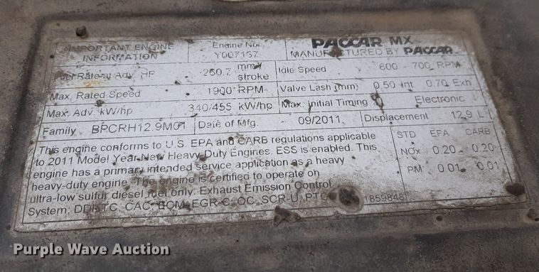 image for item DV9880 Paccar engine