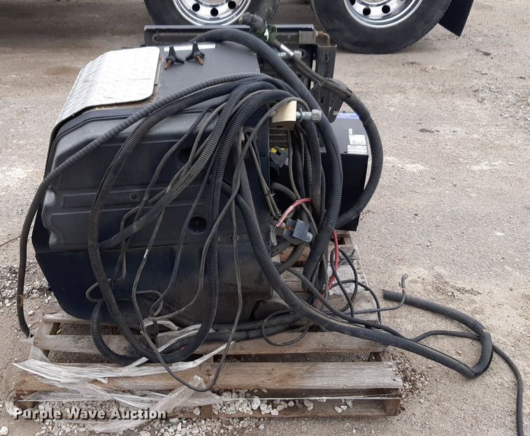 image for item DV9882 Carrier Comfort Pro auxiliary power unit